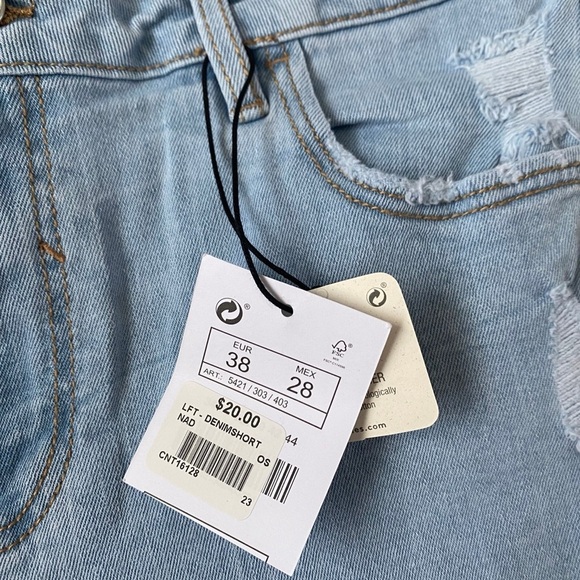 Lefties Light Blue distressed Denim Shorts size 38 - Picture 3 of 4